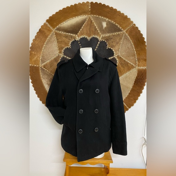 Classic Black Woollen Peacoat for Men - Picture 14 of 16